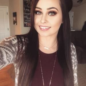 Meet your Posher, Julianne